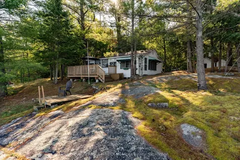1010 Tara Lane Gravenhurst ON P0E 1N0