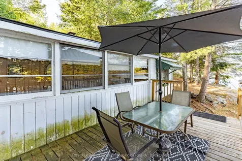 1010 Tara Lane Gravenhurst ON P0E 1N0