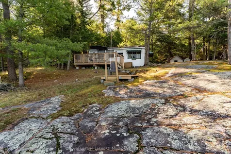 1010 Tara Lane Gravenhurst ON P0E 1N0