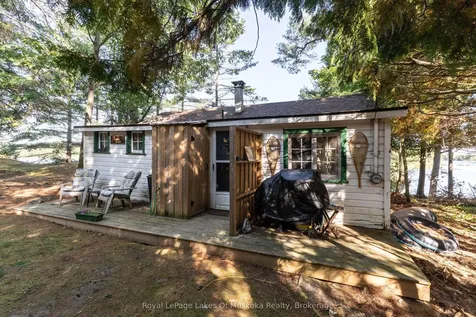 1010 Tara Lane Gravenhurst ON P0E 1N0