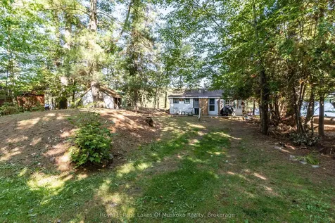 1010 Tara Lane Gravenhurst ON P0E 1N0