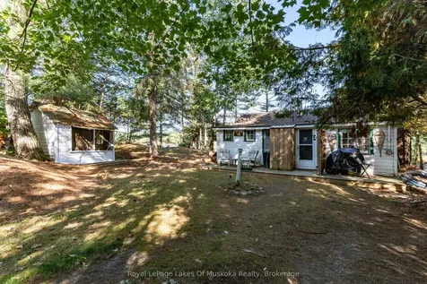 1010 Tara Lane Gravenhurst ON P0E 1N0