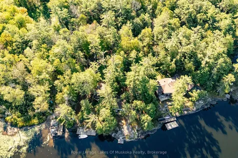 1010 Tara Lane Gravenhurst ON P0E 1N0