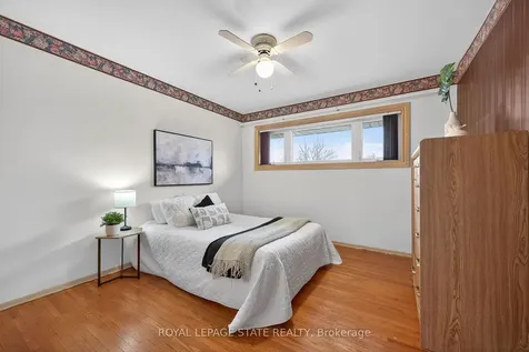 19 Burfield Avenue Hamilton ON L8T 2J8