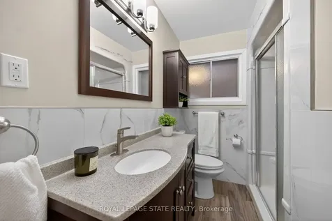 19 Burfield Avenue Hamilton ON L8T 2J8