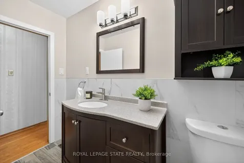 19 Burfield Avenue Hamilton ON L8T 2J8