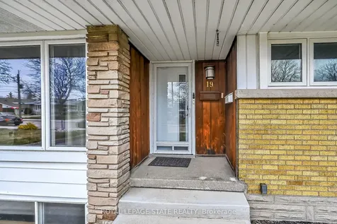 19 Burfield Avenue Hamilton ON L8T 2J8