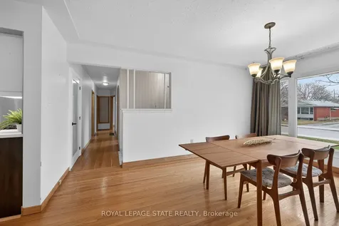 19 Burfield Avenue Hamilton ON L8T 2J8