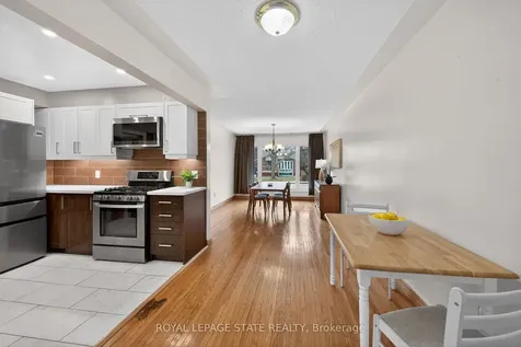 19 Burfield Avenue Hamilton ON L8T 2J8