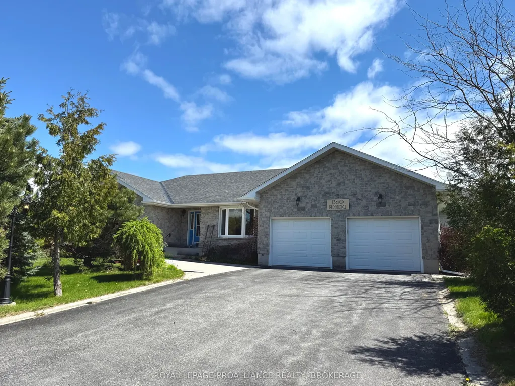 1360 Perradice Drive Kingston ON K7L 5H6
