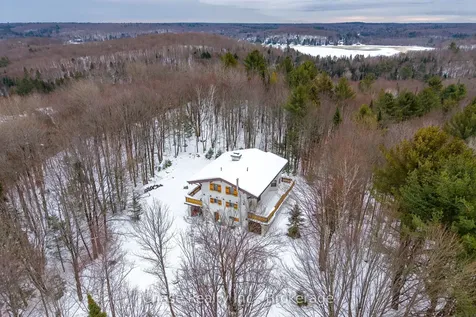 878 Deer Lake Road Huntsville ON P0B 1L0