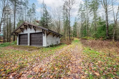 878 Deer Lake Road Huntsville ON P0B 1L0