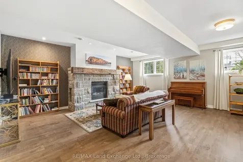 344 Lansdowne Street Saugeen Shores ON N0H 2L0