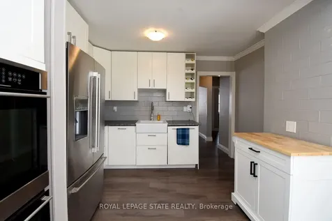 302 East 27th Street Hamilton ON L8V 3G6