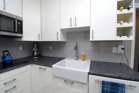 302 East 27th Street Hamilton ON L8V 3G6