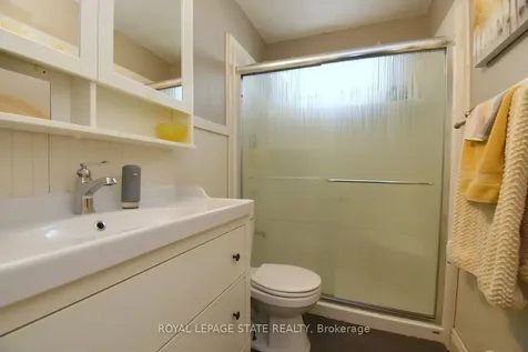 302 East 27th Street Hamilton ON L8V 3G6
