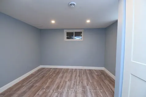 302 East 27th Street Hamilton ON L8V 3G6