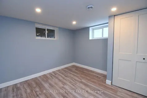 302 East 27th Street Hamilton ON L8V 3G6