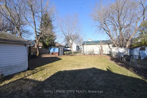 302 East 27th Street Hamilton ON L8V 3G6