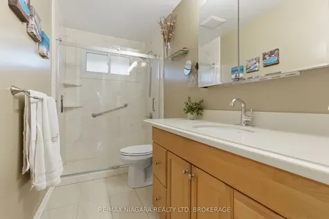 57 Meredith Drive St. Catharines ON L2M 6R5