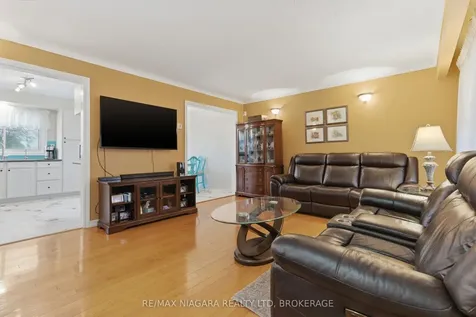 57 Meredith Drive St. Catharines ON L2M 6R5