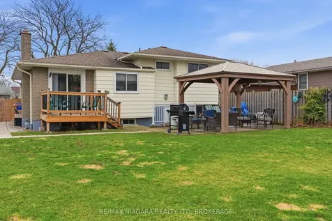 57 Meredith Drive St. Catharines ON L2M 6R5
