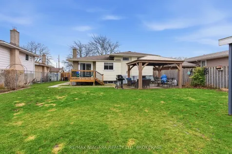 57 Meredith Drive St. Catharines ON L2M 6R5