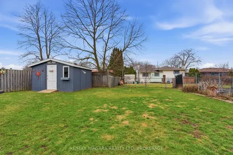 57 Meredith Drive St. Catharines ON L2M 6R5