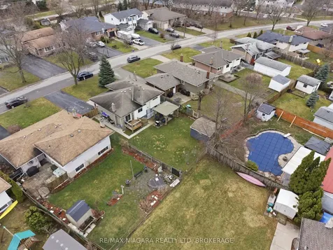 57 Meredith Drive St. Catharines ON L2M 6R5