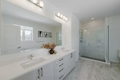 1027 Parabolica Way Kanata ON K2T 0R1