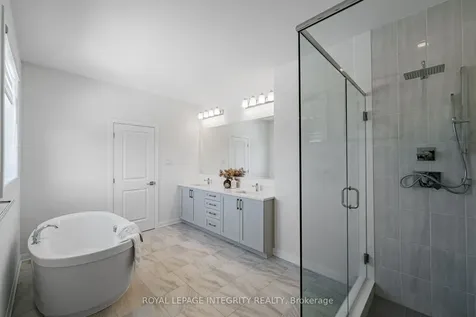 1027 Parabolica Way Kanata ON K2T 0R1