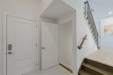 1027 Parabolica Way Kanata ON K2T 0R1