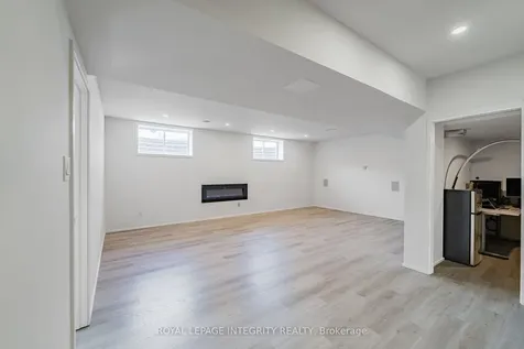 1027 Parabolica Way Kanata ON K2T 0R1