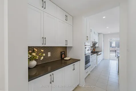 1027 Parabolica Way Kanata ON K2T 0R1