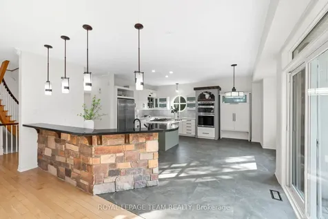 60 Ironside Court Kanata ON K2K 3H6