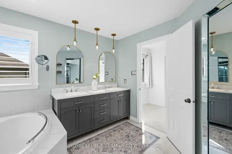 60 Ironside Court Kanata ON K2K 3H6