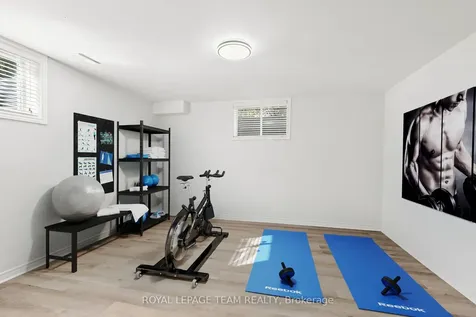 60 Ironside Court Kanata ON K2K 3H6
