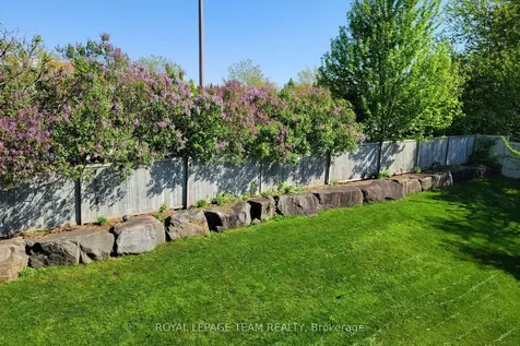 60 Ironside Court Kanata ON K2K 3H6