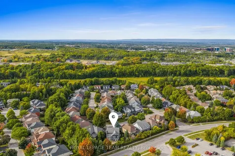 60 Ironside Court Kanata ON K2K 3H6