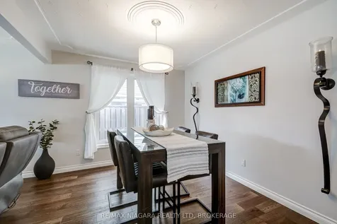 104 Whiteoak Crescent Welland ON L3C 6E6