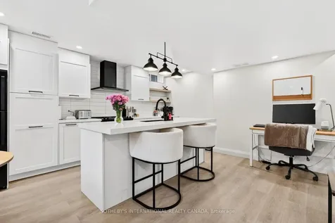 115 Avanti Crescent Hamilton ON L8B 1W7