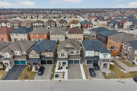 115 Avanti Crescent Hamilton ON L8B 1W7
