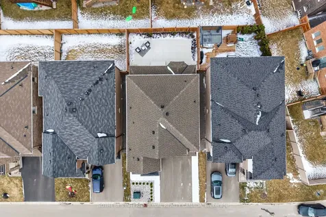 115 Avanti Crescent Hamilton ON L8B 1W7
