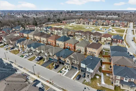 115 Avanti Crescent Hamilton ON L8B 1W7