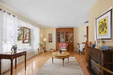 527 Montrose Road Quinte West ON K8R 1B2