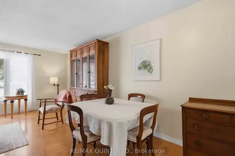 527 Montrose Road Quinte West ON K8R 1B2