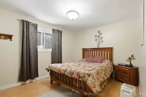 527 Montrose Road Quinte West ON K8R 1B2