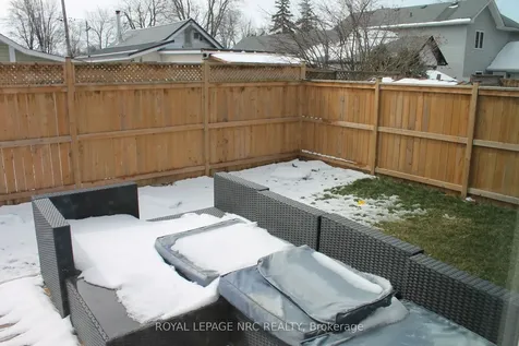 19 Cambridge Road E Fort Erie ON L0S 1B0