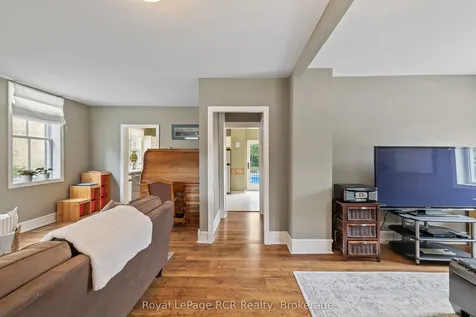 40 Grosvenor Street S Saugeen Shores ON N0H 2L0