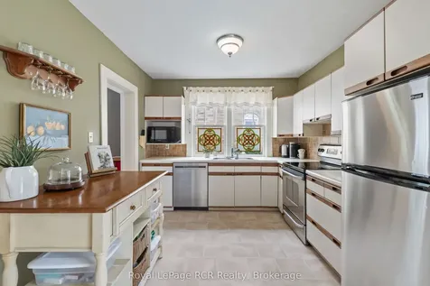 40 Grosvenor Street S Saugeen Shores ON N0H 2L0